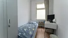 Room for rent, Berlin, &lt;span class=&quot;blurred street&quot; onclick=&quot;ProcessAdRequest(8119232)&quot;&gt;&lt;span class=&quot;hint&quot;&gt;See streetname&lt;/span&gt;[xxxxxxxxxxxxx]&lt;/span&gt;