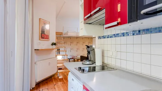 Apartments in Location is not specified - photo 6