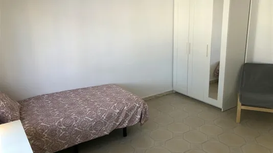 Rooms in Valencia Camins al Grau - photo 4