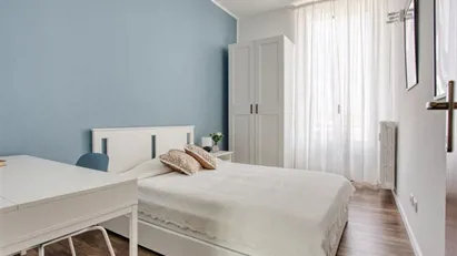 Room for rent in Milano Zona 9 - Porta Garibaldi, Niguarda, Milan