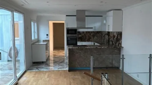 Houses in Nacka - photo 1