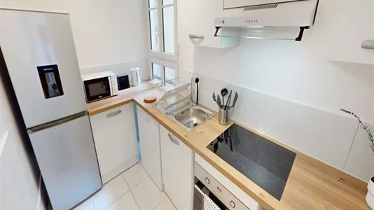 Rooms in Paris 10ème arrondissement - photo 9