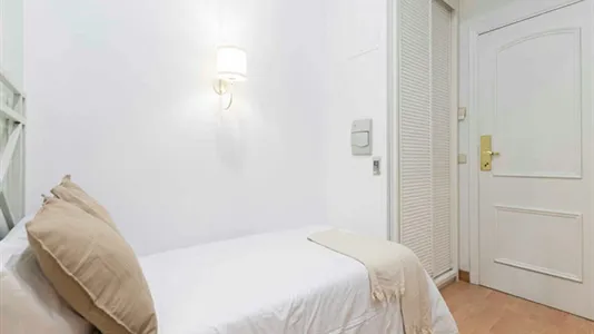 Rooms in Madrid Centro - photo 3
