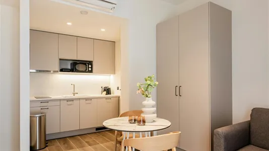 Apartments in Athens Ampelokipoi - photo 1