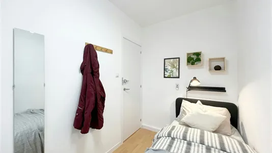 Rooms in Madrid Ciudad Lineal - photo 7