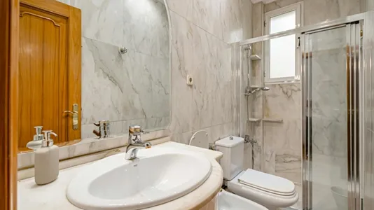 Rooms in Madrid Chamberí - photo 7