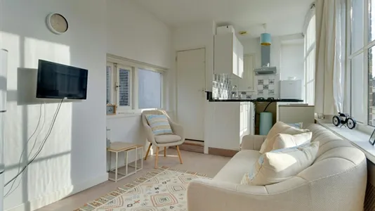 Apartments in Amsterdam Centrum - photo 3