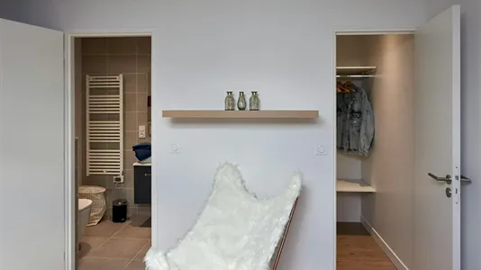 Rooms in Grenoble - photo 2