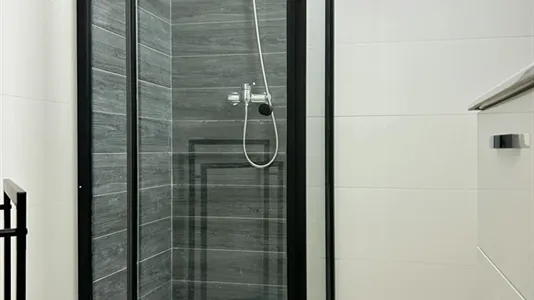 Rooms in Aveiro - photo 7