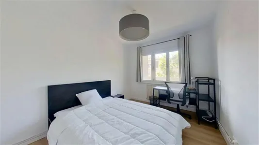 Rooms in Toulon - photo 3