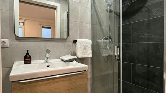 Rooms in Oviedo - photo 2