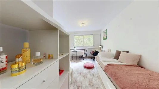 Apartments in Lyon - photo 4