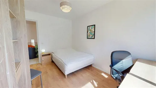 Rooms in Lyon - photo 3