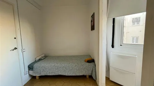 Rooms in Barcelona Eixample - photo 2