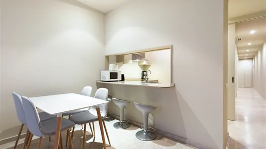 Apartments in Barcelona Ciutat Vella - photo 4