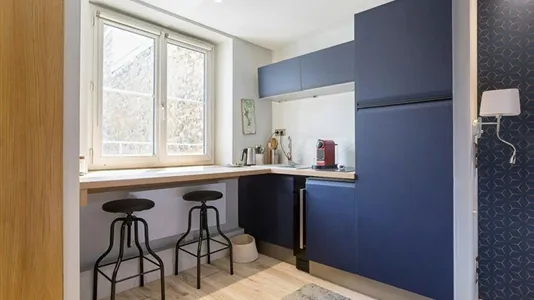 Apartments in Lyon - photo 6