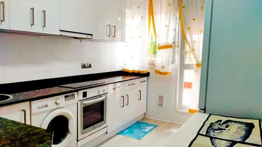 Rooms in Santander - photo 8