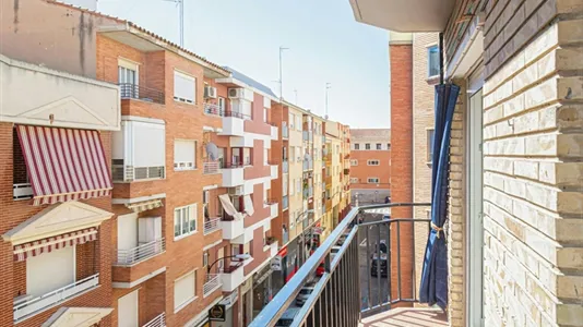 Rooms in Zaragoza - photo 4