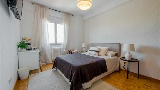 Rooms in Madrid Moncloa-Aravaca - photo 1
