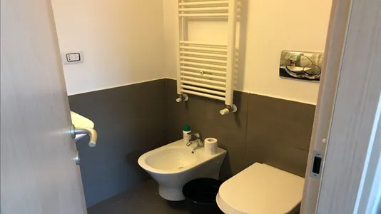 Rooms in Roma Municipio VI – Roma Delle Torri - photo 7