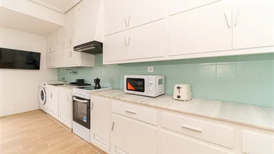 Rooms in Elche/Elx - photo 9