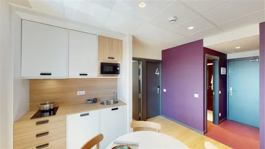 Rooms in Barcelona Sant Martí - photo 4