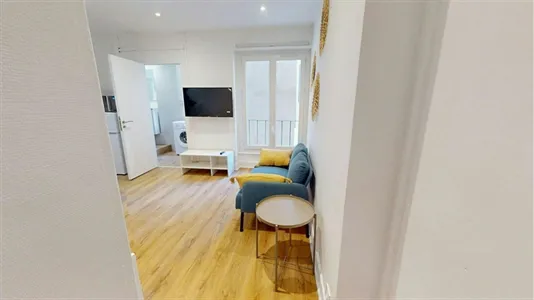 Apartments in Saint-Étienne - photo 3