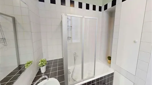 Rooms in Lyon - photo 9