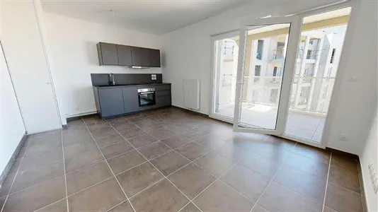 Apartments in Villefranche-sur-Saône - photo 1