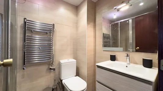 Rooms in Barcelona Eixample - photo 10