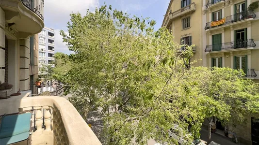 Rooms in Barcelona Eixample - photo 4