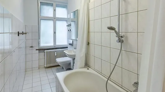Rooms in Berlin Friedrichshain-Kreuzberg - photo 9