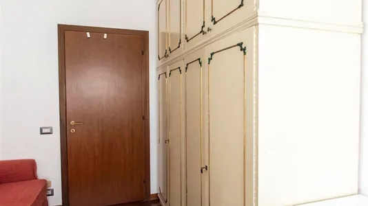 Rooms in Roma Municipio IX – EUR - photo 4