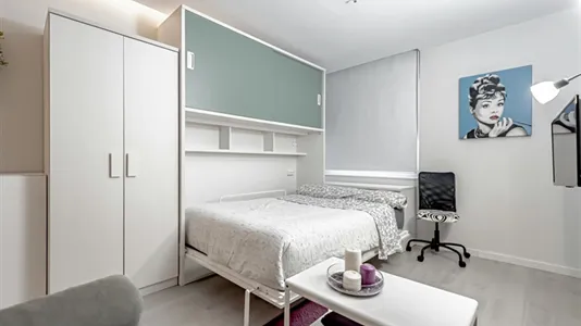 Apartments in Madrid Chamberí - photo 4