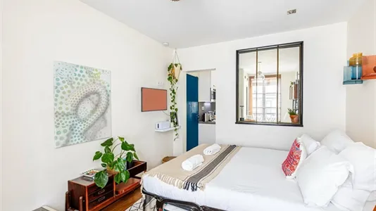 Apartments in Paris 7ème arrondissement - photo 1