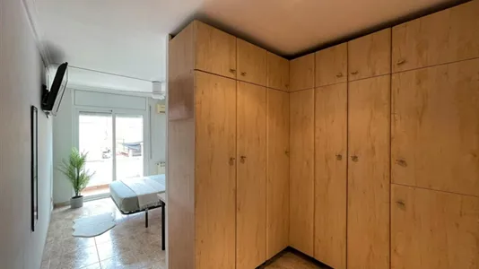 Rooms in Esplugues de Llobregat - photo 3