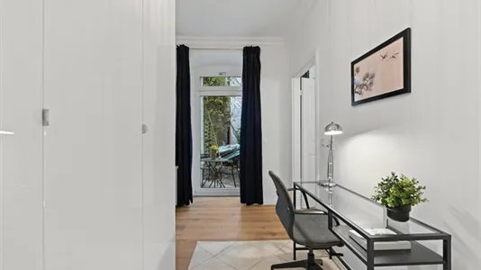 Apartments in Location is not specified - photo 9