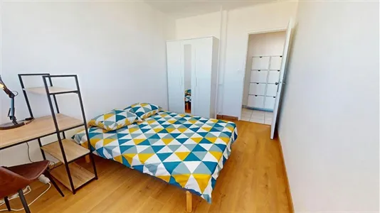 Rooms in Lyon - photo 2