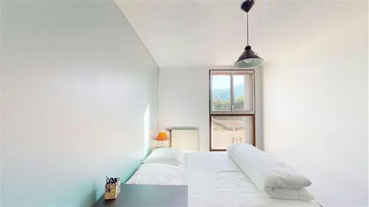Rooms in Grenoble - photo 2