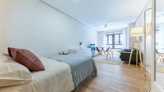 Rooms in Alicante/Alacant - photo 1