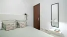 Room for rent, Barcelona Eixample, Barcelona, &lt;span class=&quot;blurred street&quot; onclick=&quot;ProcessAdRequest(12859124)&quot;&gt;&lt;span class=&quot;hint&quot;&gt;See streetname&lt;/span&gt;[xxxxxxxxxxxxx]&lt;/span&gt;