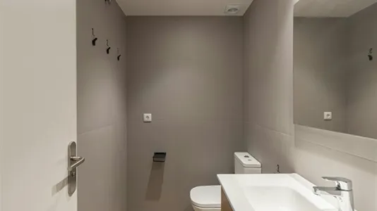 Rooms in Madrid Chamberí - photo 8