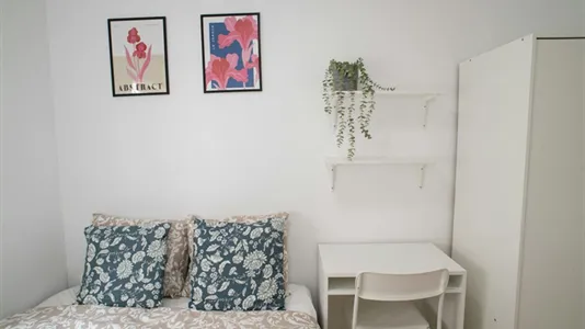 Rooms in Tavernes Blanques - photo 3