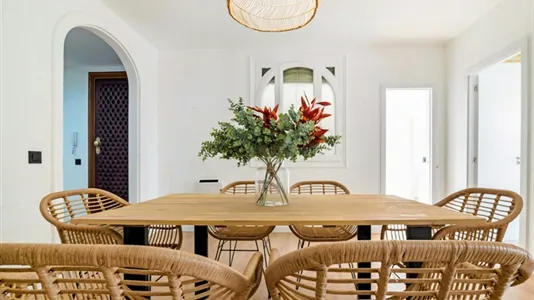 Rooms in Barcelona Eixample - photo 8