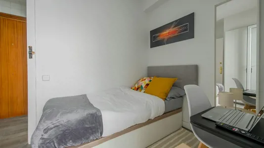 Rooms in Madrid Retiro - photo 2
