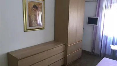 Room for rent in Roma Municipio VII – Appio-Latino/Tuscolano/Cinecittà, Rome