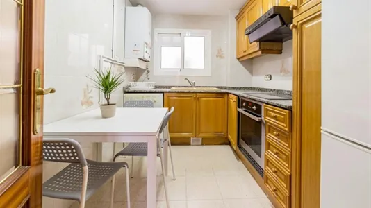 Rooms in Valencia Algirós - photo 10