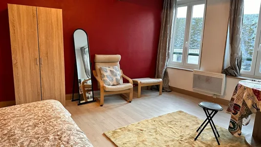 Apartments in Vervins - photo 2