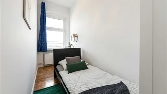 Rooms in Location is not specified - photo 1