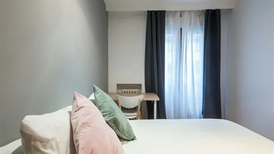 Rooms in Madrid Centro - photo 3